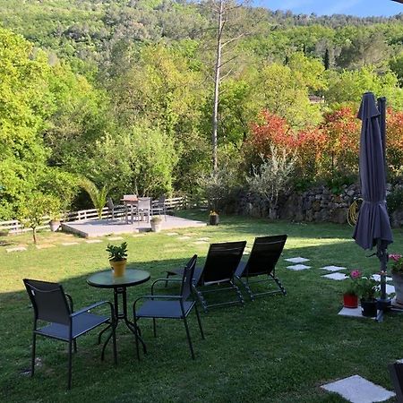 Studio Calme Et Agreable Avec Acces Jardin Partage Le Bar-sur-Loup 외부 사진