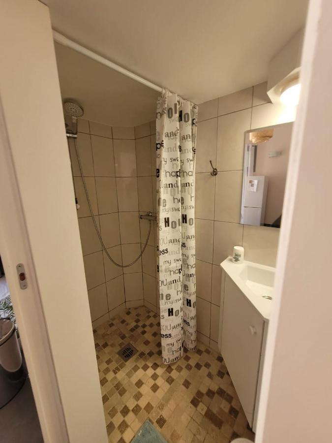 Studio Calme Et Agreable Avec Acces Jardin Partage Le Bar-sur-Loup 외부 사진