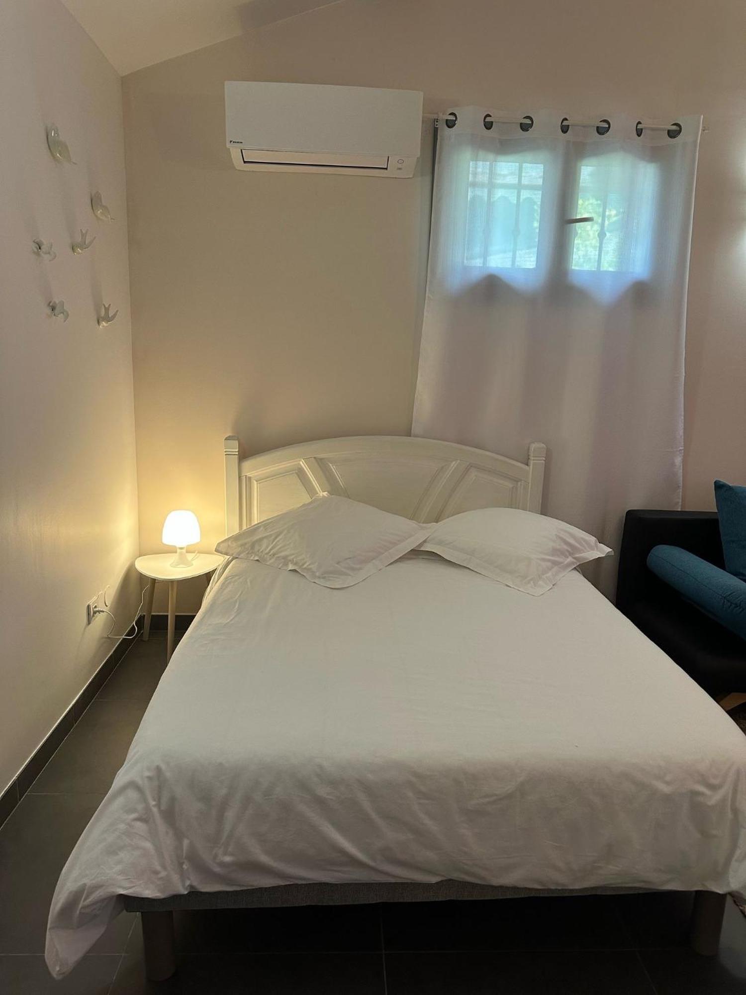 Studio Calme Et Agreable Avec Acces Jardin Partage Le Bar-sur-Loup 외부 사진