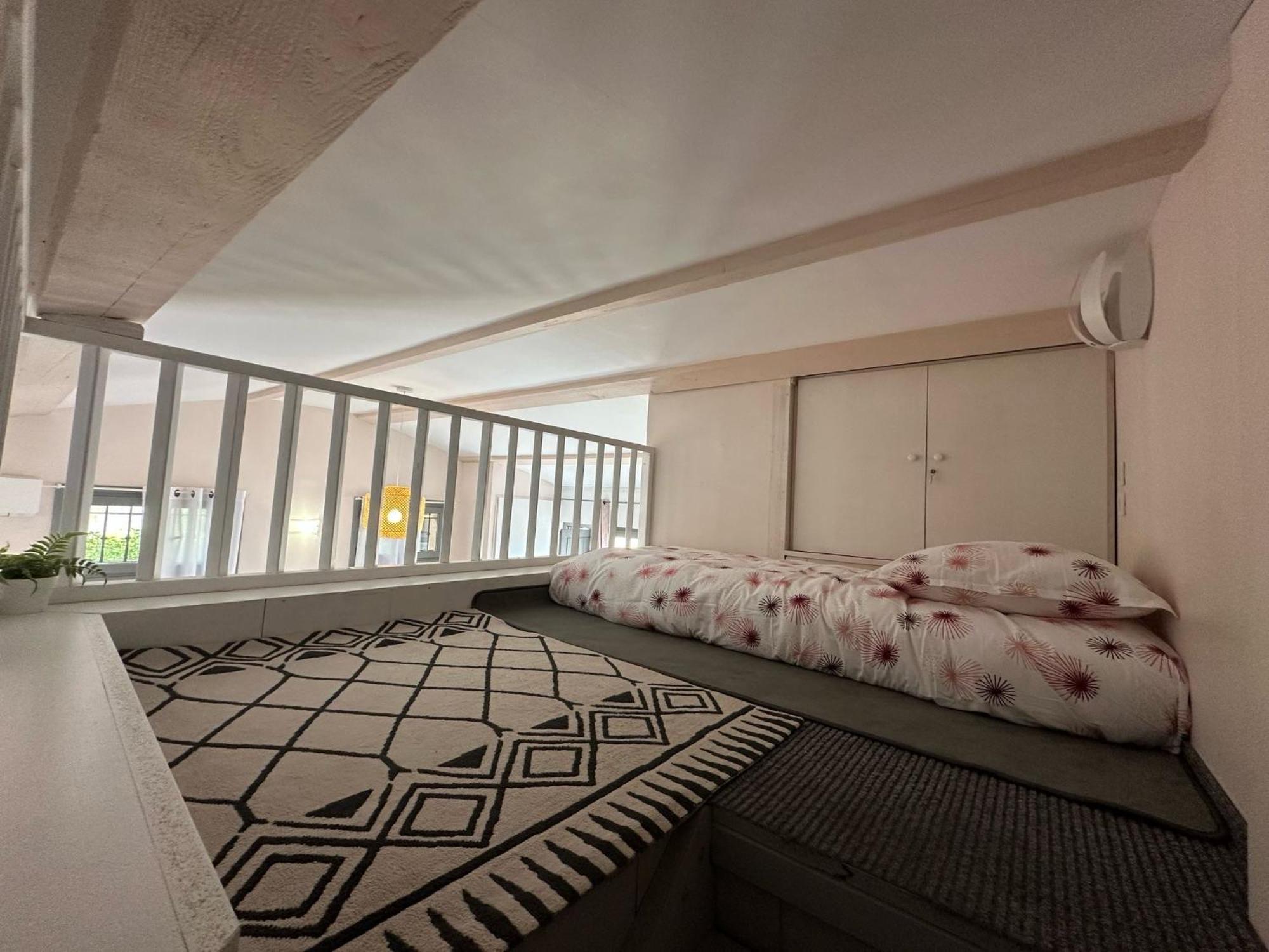 Studio Calme Et Agreable Avec Acces Jardin Partage Le Bar-sur-Loup 외부 사진