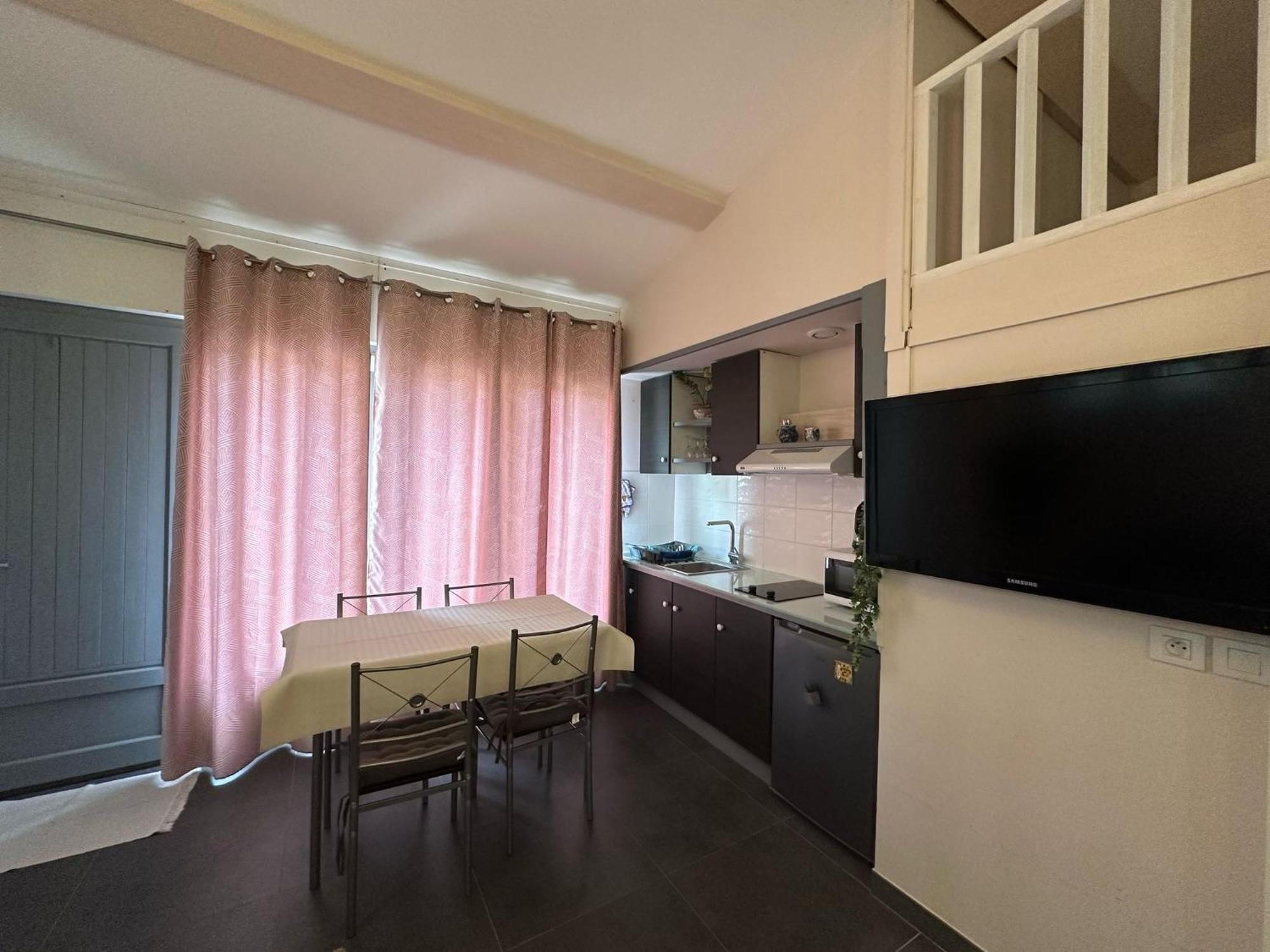Studio Calme Et Agreable Avec Acces Jardin Partage Le Bar-sur-Loup 외부 사진
