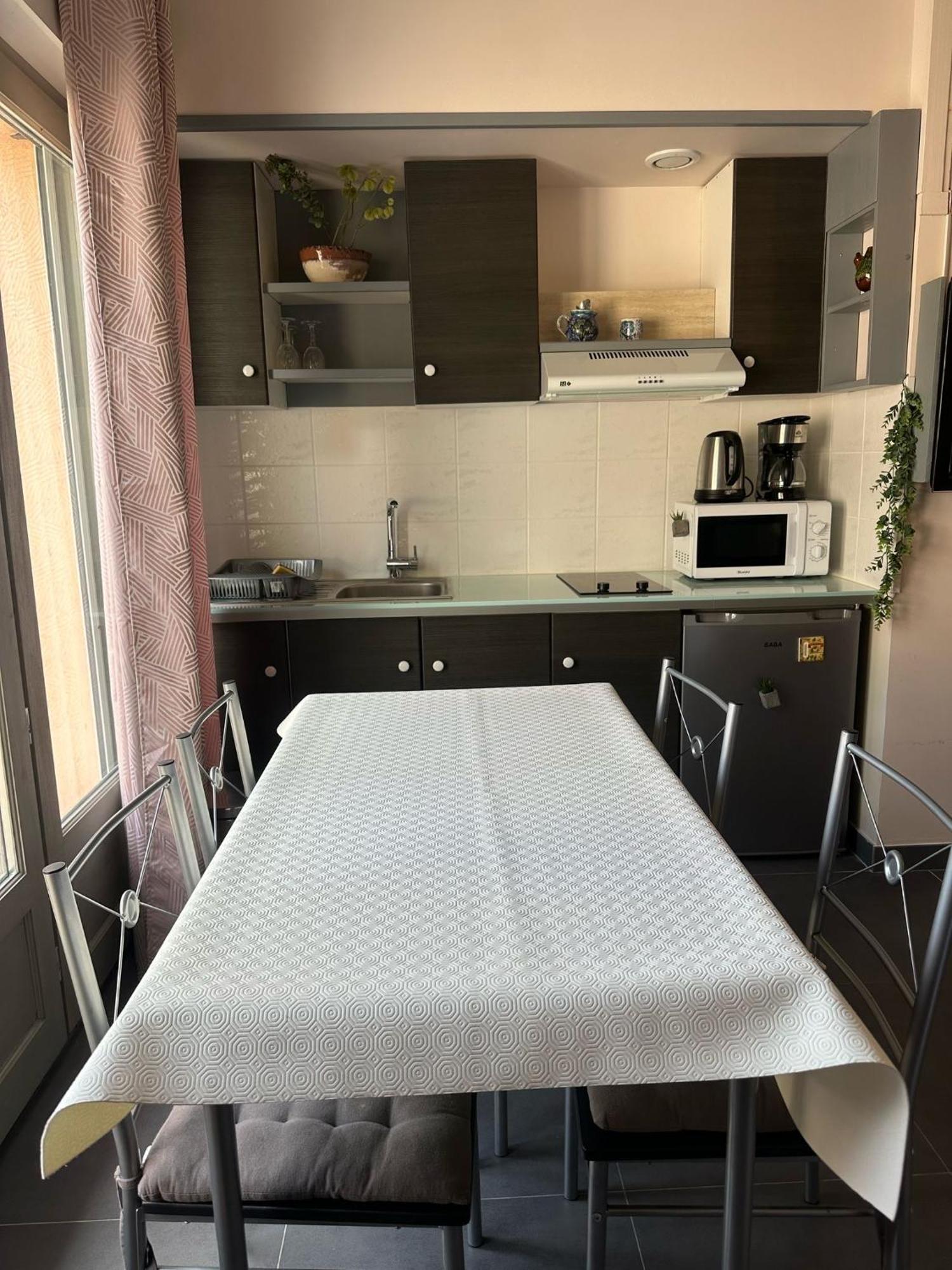 Studio Calme Et Agreable Avec Acces Jardin Partage Le Bar-sur-Loup 외부 사진